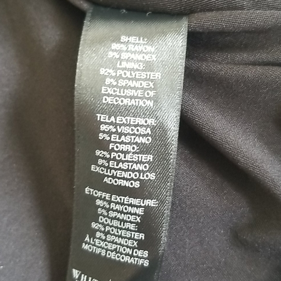 Waist Defining Black and white 3/4 Sleeve Top - Picture 6 of 8